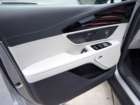 New 2026 Lincoln Nautilus Reserve w/ Jet Appearance Package image 26