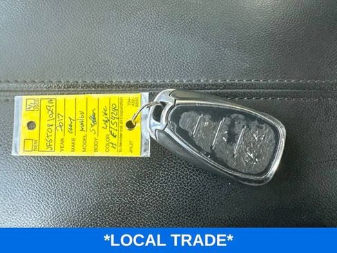 Used 2017 Chevrolet Malibu LT FWD image 9