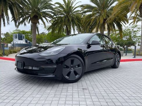 Used 2022 Tesla Model 3 Long Range image 2
