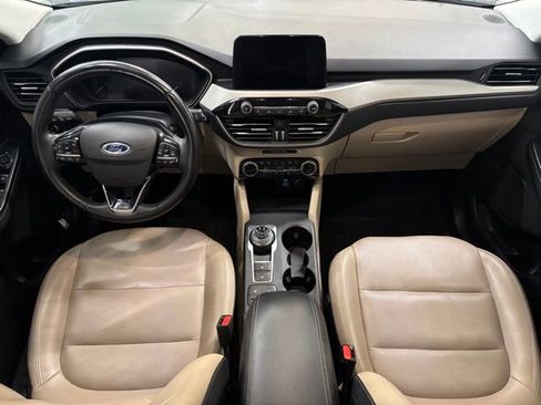 Used 2021 Ford Escape SEL image 2