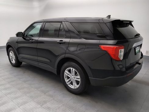 Used 2023 Ford Explorer 4WD image 3