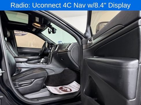 Used 2018 Jeep Grand Cherokee Altitude AWD/4WD image 17