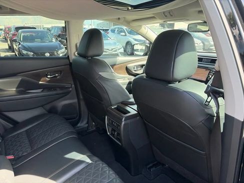 Used 2021 Nissan Murano Platinum w/ Cargo Package FWD image 17