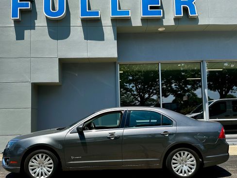 Used 2010 Ford Fusion Hybrid FWD image 5