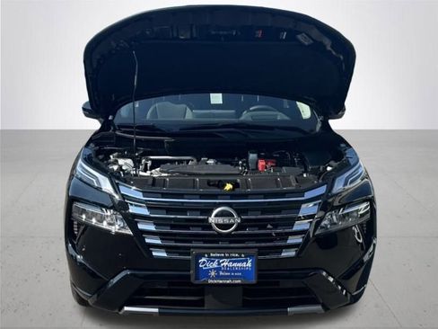 New 2026 Nissan Rogue Platinum w/ Platinum Premium Package image 4