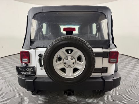 Used 2017 Jeep Wrangler Unlimited Sport AWD/4WD image 10