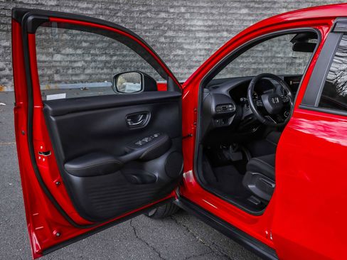 Used 2023 Honda HR-V Sport image 23