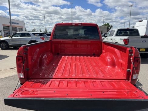 Used 2024 RAM 1500 Classic SLT AWD/4WD image 20