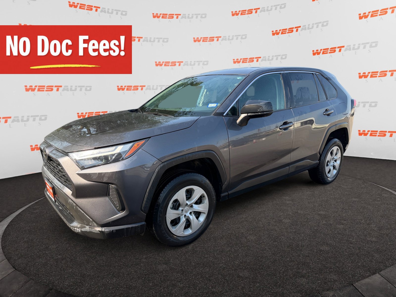 Used 2023 Toyota RAV4 LE AWD/4WD image 1