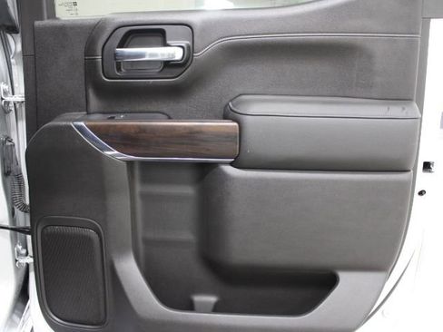 Used 2021 GMC Sierra 1500 SLT image 30