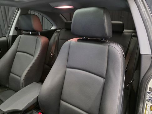 Used 2009 BMW 128i Coupe image 17