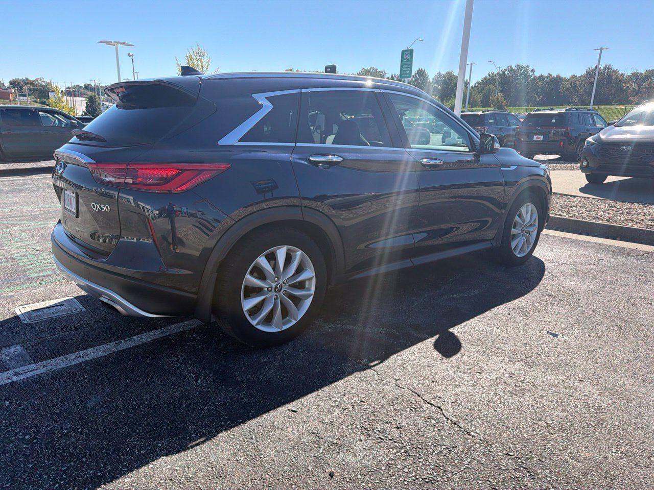 Used 2019 INFINITI QX50 Essential w/ Proactive Package AWD/4WD image 5