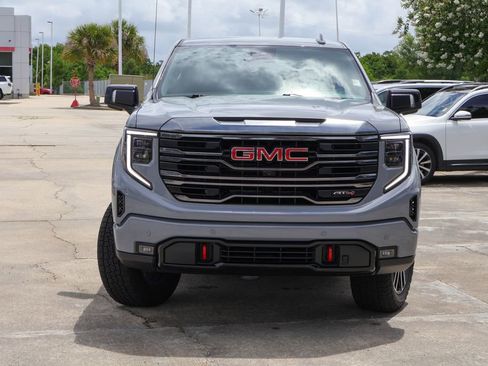 Used 2024 GMC Sierra 1500 AT4 w/ Technology Package AWD/4WD image 26