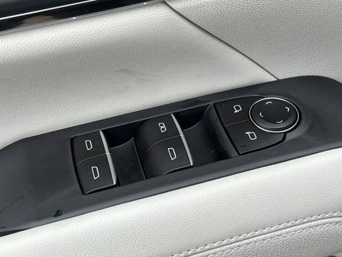 New 2026 GMC Terrain Denali w/ LPO, Floor Liner Package image 12