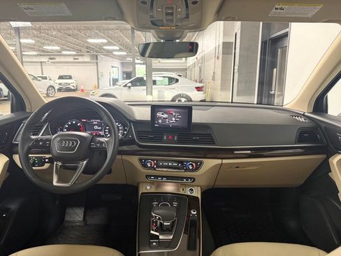 Used 2019 Audi Q5 2.0T Premium Plus w/ Convenience Package AWD/4WD image 8