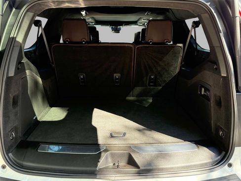 Certified 2024 Cadillac Escalade ESV Sport Platinum w/ LPO, ONYX Package image 18