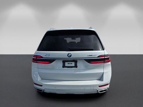 Certified 2024 BMW X7 xDrive40i AWD/4WD image 5