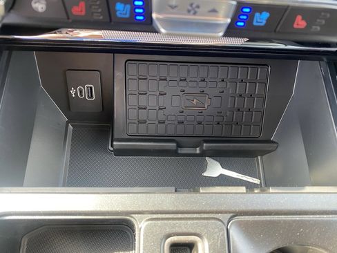 New 2025 Ford F150 Platinum image 23