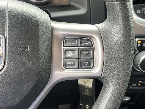 Used 2024 RAM 1500 Classic SLT AWD/4WD image 28