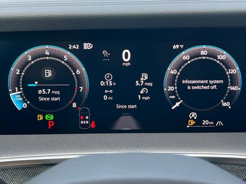New 2026 Volkswagen Tiguan S AWD/4WD image 16