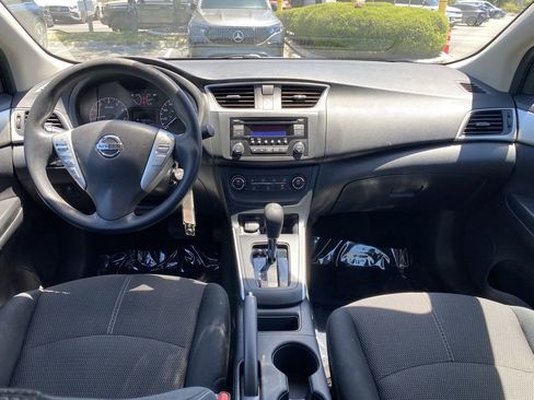 Used 2017 Nissan Sentra S FWD image 2