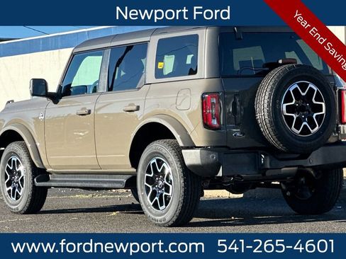 New 2025 Ford Bronco Outer Banks image 6