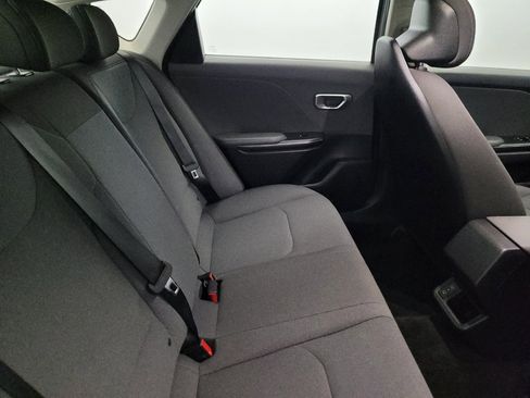 Used 2025 Kia K4 FWD image 19