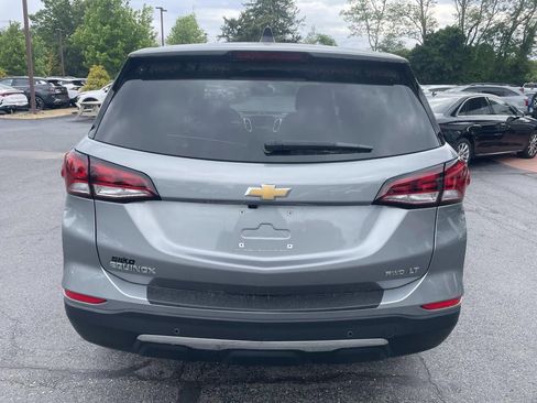 Used 2024 Chevrolet Equinox LT AWD/4WD image 4
