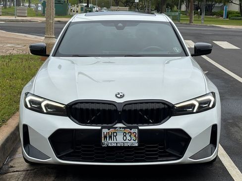 Used 2023 BMW 330i Sedan w/ M Sport Package image 7