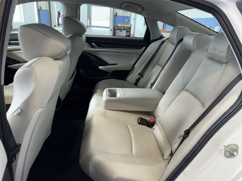 Used 2019 Honda Accord LX image 17
