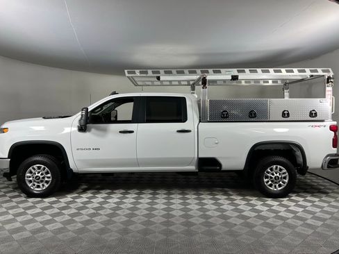 Used 2025 Chevrolet Silverado 2500 W/T w/ WT/CX Safety Package image 9