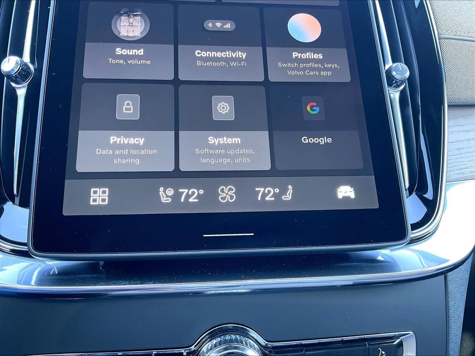 New 2027 Volvo XC90 B6 Plus AWD/4WD image 22