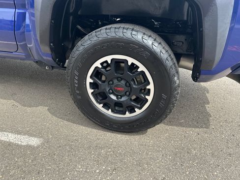 Used 2024 Toyota Tacoma TRD Off-Road AWD/4WD image 9
