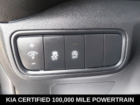 Certified 2025 Kia Soul LX w/ LX Technology Package FWD image 17