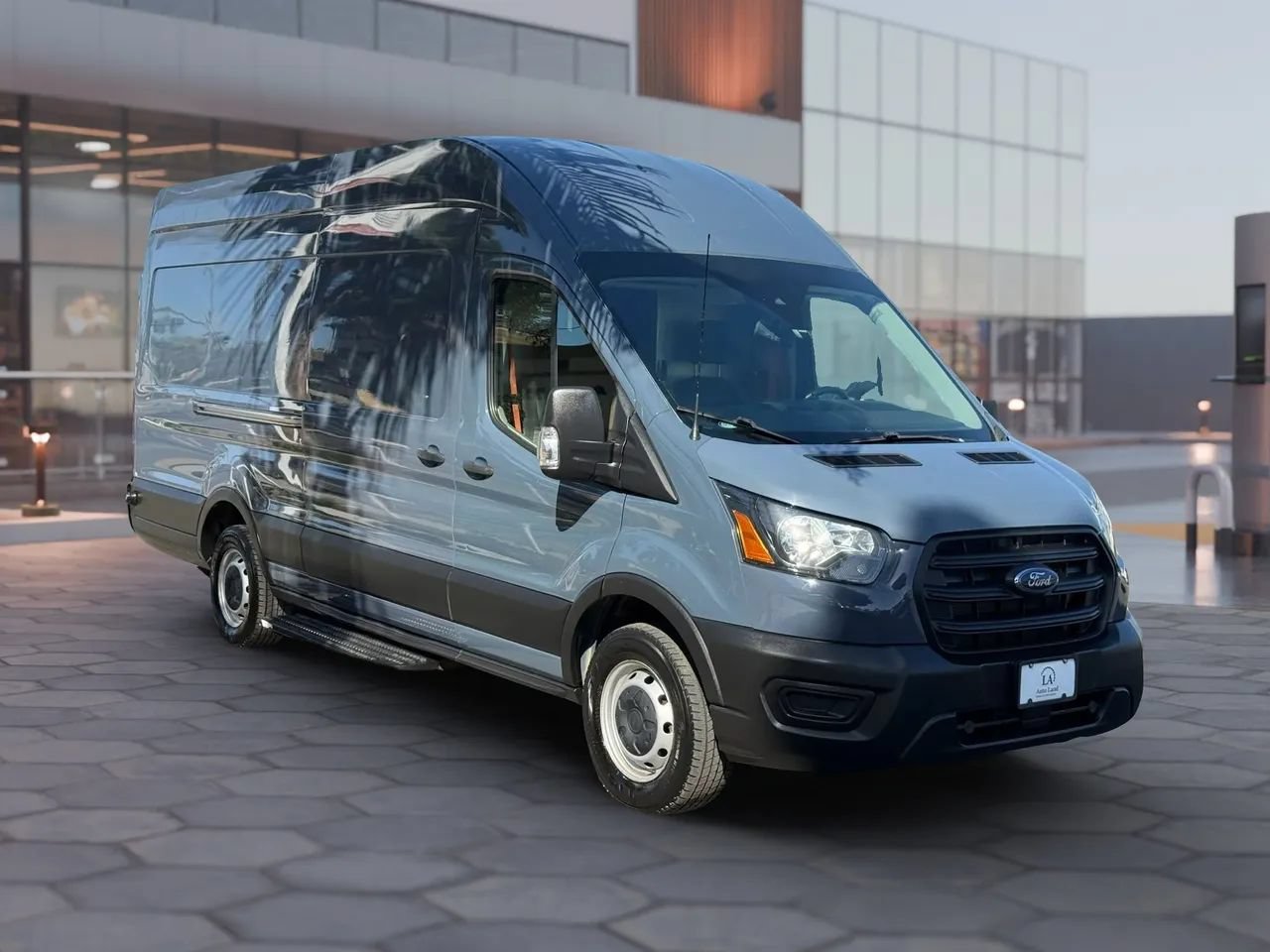 Used 2020 Ford Transit 250 148 High Roof Extended RWD image 8