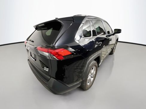 Used 2025 Toyota RAV4 XLE w/ Convenience Package AWD/4WD image 4