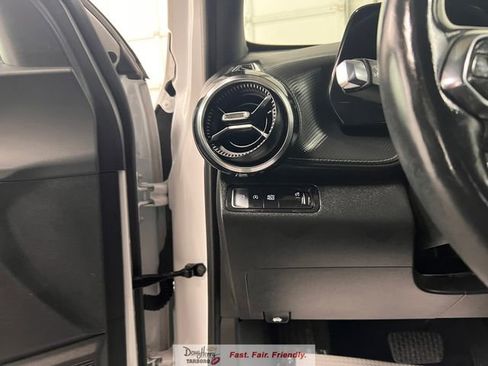 Used 2025 Chevrolet Equinox LT image 25