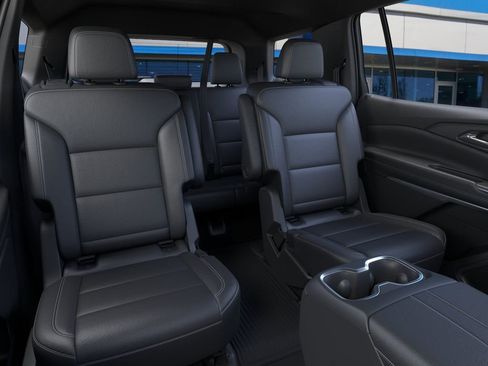 New 2026 Chevrolet Traverse LT w/ Sun and Wheel Package AWD/4WD image 17