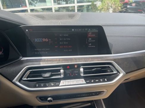 Used 2022 BMW X5 xDrive40i w/ Luxury Seating Package AWD/4WD image 10