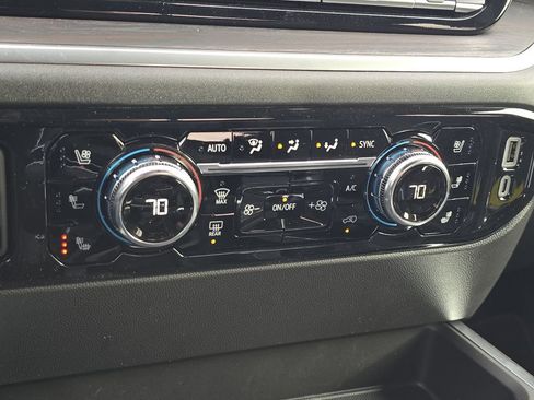 New 2026 GMC Sierra 1500 SLT w/ SLT Convenience Package image 13