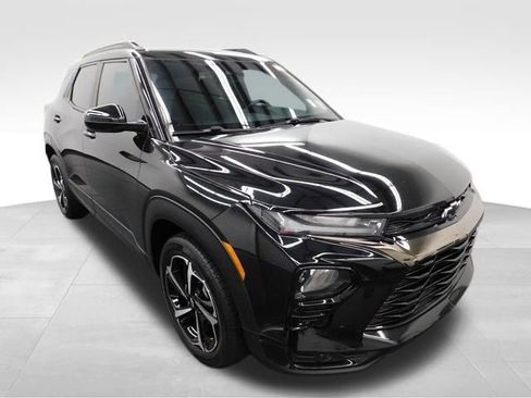 Used 2023 Chevrolet TrailBlazer RS w/ Convenience Package image 12