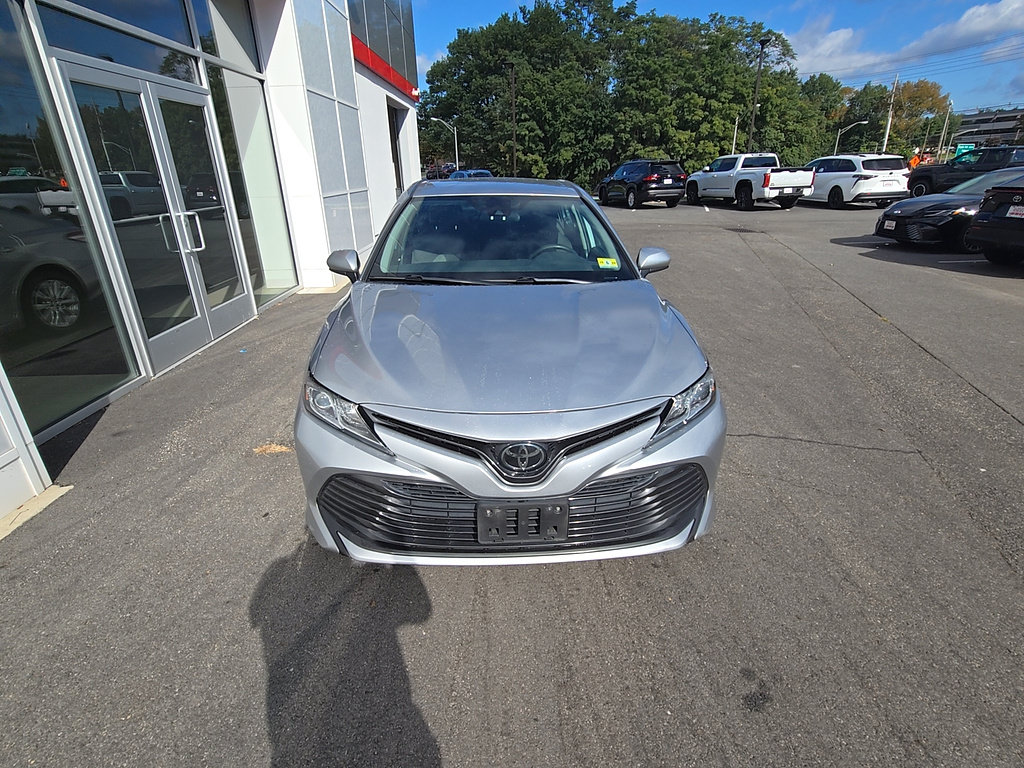 Used 2019 Toyota Camry LE FWD image 15