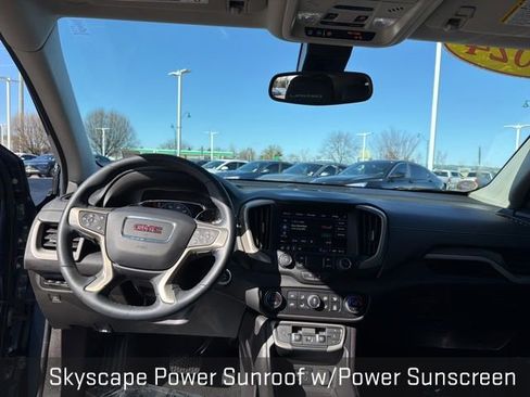 Used 2024 GMC Terrain Denali w/ Denali Premium Package image 26