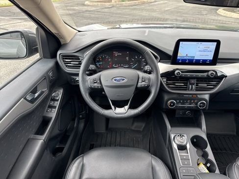 Used 2020 Ford Escape SEL image 17