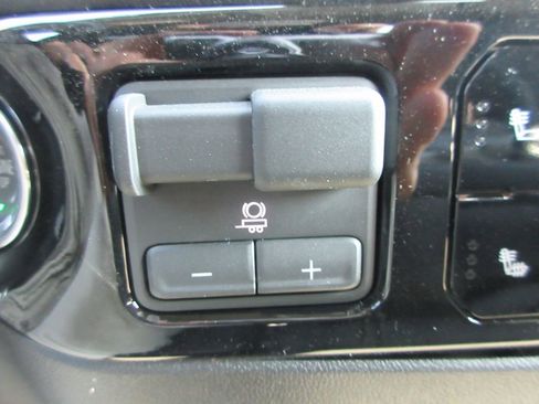 New 2026 GMC Sierra 2500 SLE w/ SLE Value Package; image 20