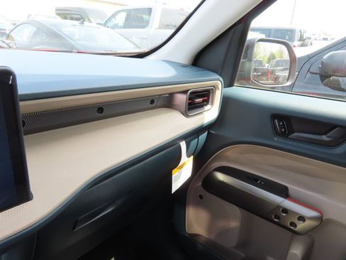 New 2026 Ford Maverick Lariat AWD/4WD image 11