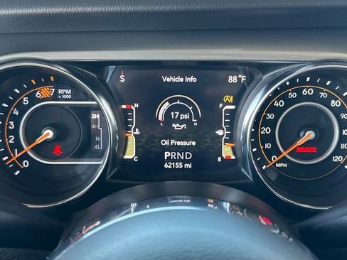 Used 2022 Jeep Wrangler Unlimited Sahara AWD/4WD image 24