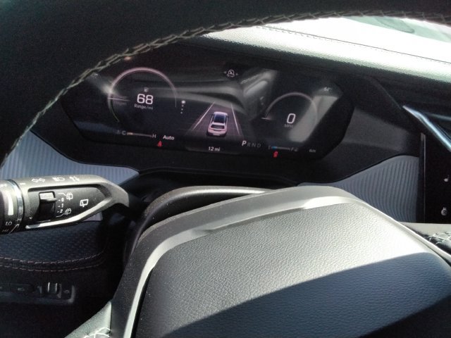 Used 2026 Jeep Cherokee Limited AWD/4WD image 25