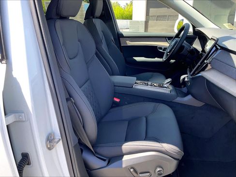 New 2026 Volvo XC90 B6 Core AWD/4WD image 32