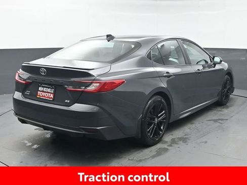 Certified 2026 Toyota Camry SE AWD/4WD image 7